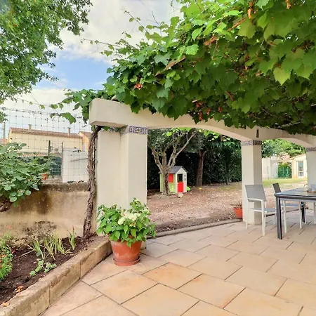 Mariella Holiday home Arles